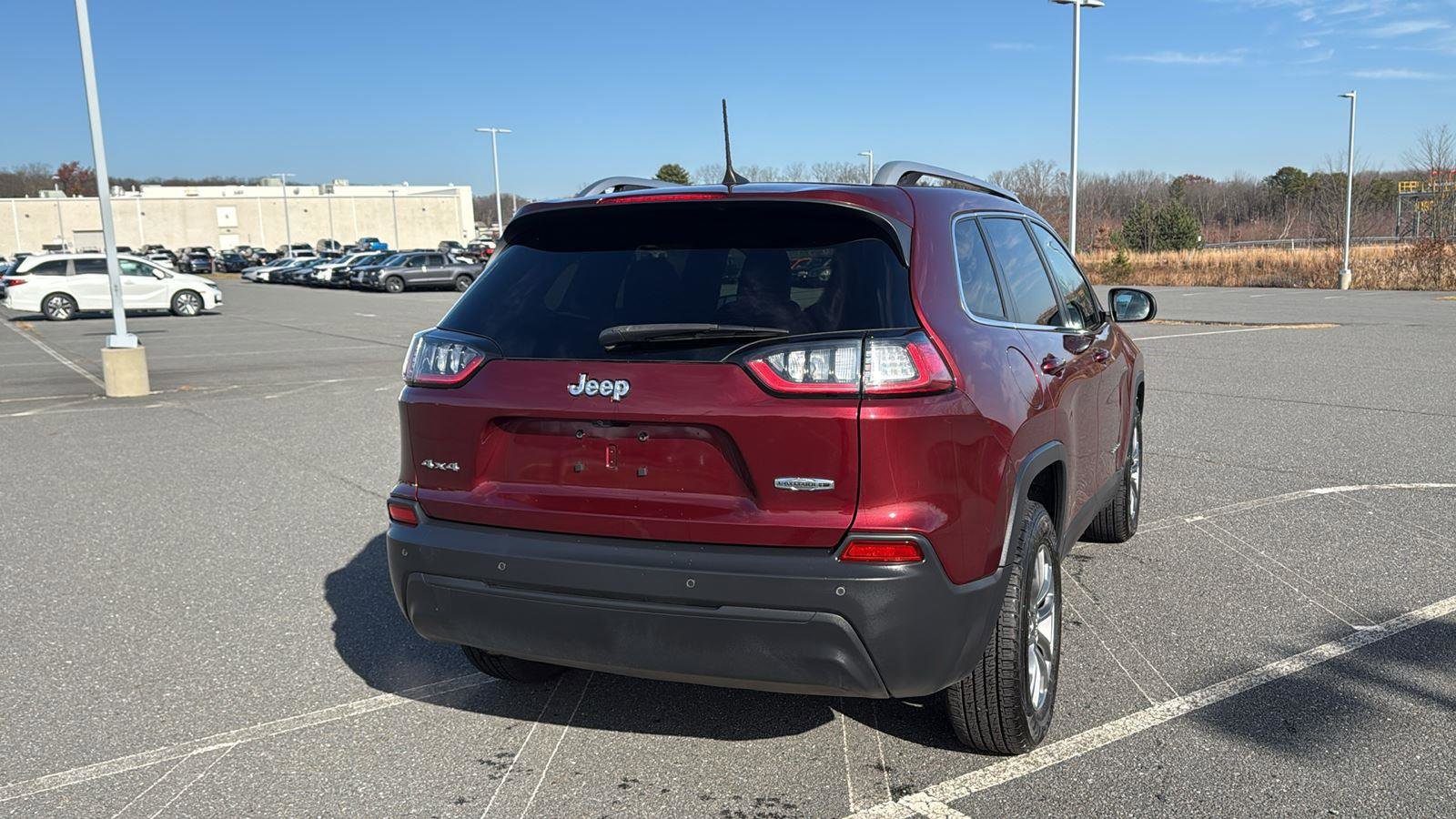 Used 2019 Jeep Cherokee Latitude Plus w/ Comfort/Convenience Group image 7