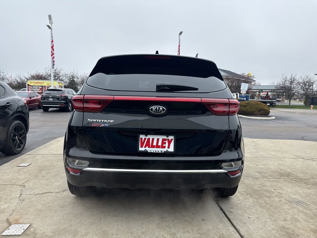 Used 2022 Kia Sportage LX image 8