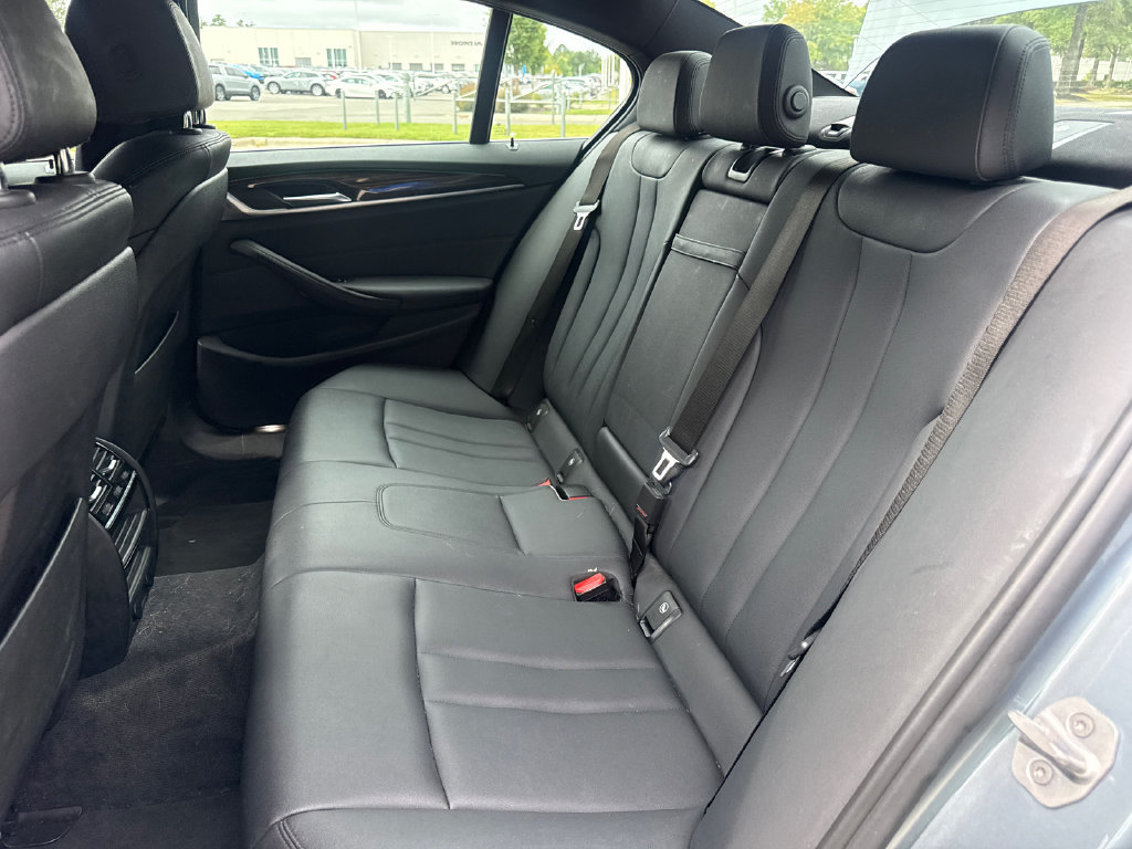 Used 2018 BMW 530e RWD image 31
