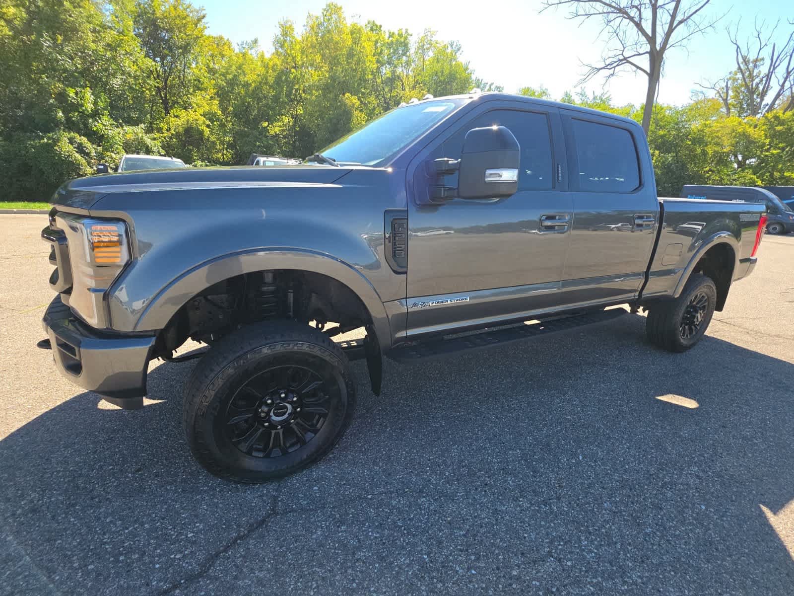 Used 2020 Ford F250 Lariat w/ Tremor Off-Road Package AWD/4WD image 14