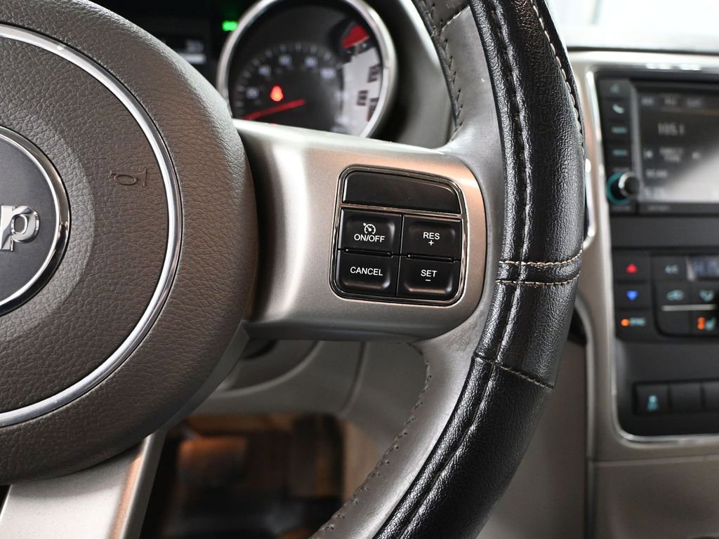 Used 2012 Jeep Grand Cherokee Laredo image 31