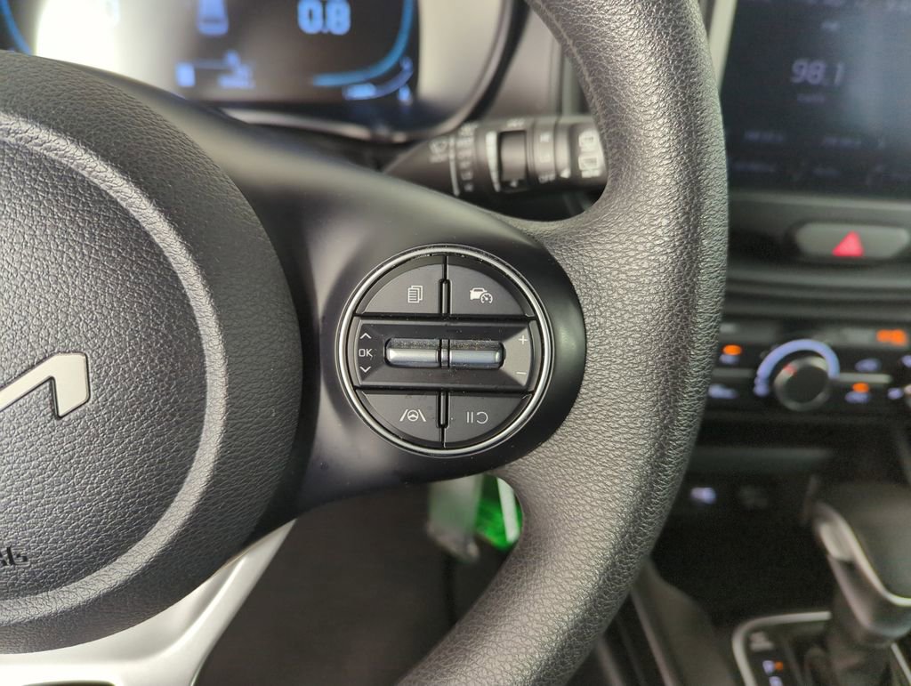 Used 2025 Kia Soul LX w/ LX Technology Package image 23