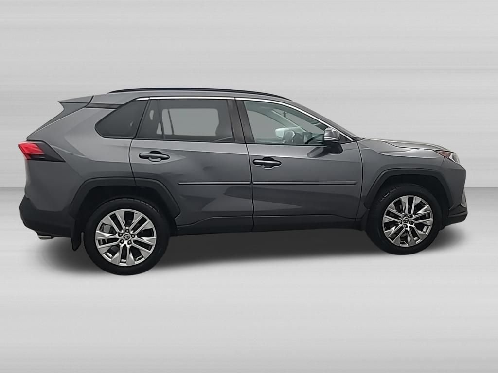 Used 2021 Toyota RAV4 XLE Premium AWD/4WD video 3