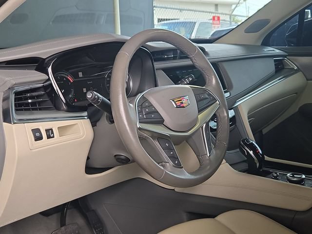 Certified 2024 Cadillac XT5 Premium Luxury FWD image 10