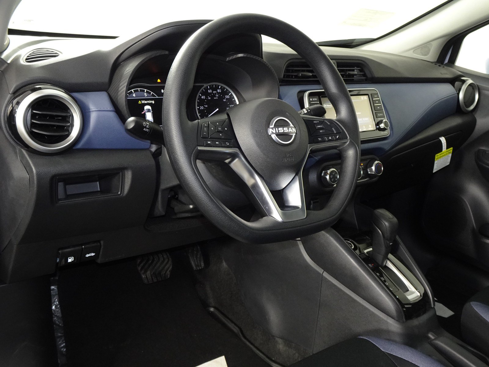 New 2025 Nissan Versa SV w/ Trunk Package FWD image 19