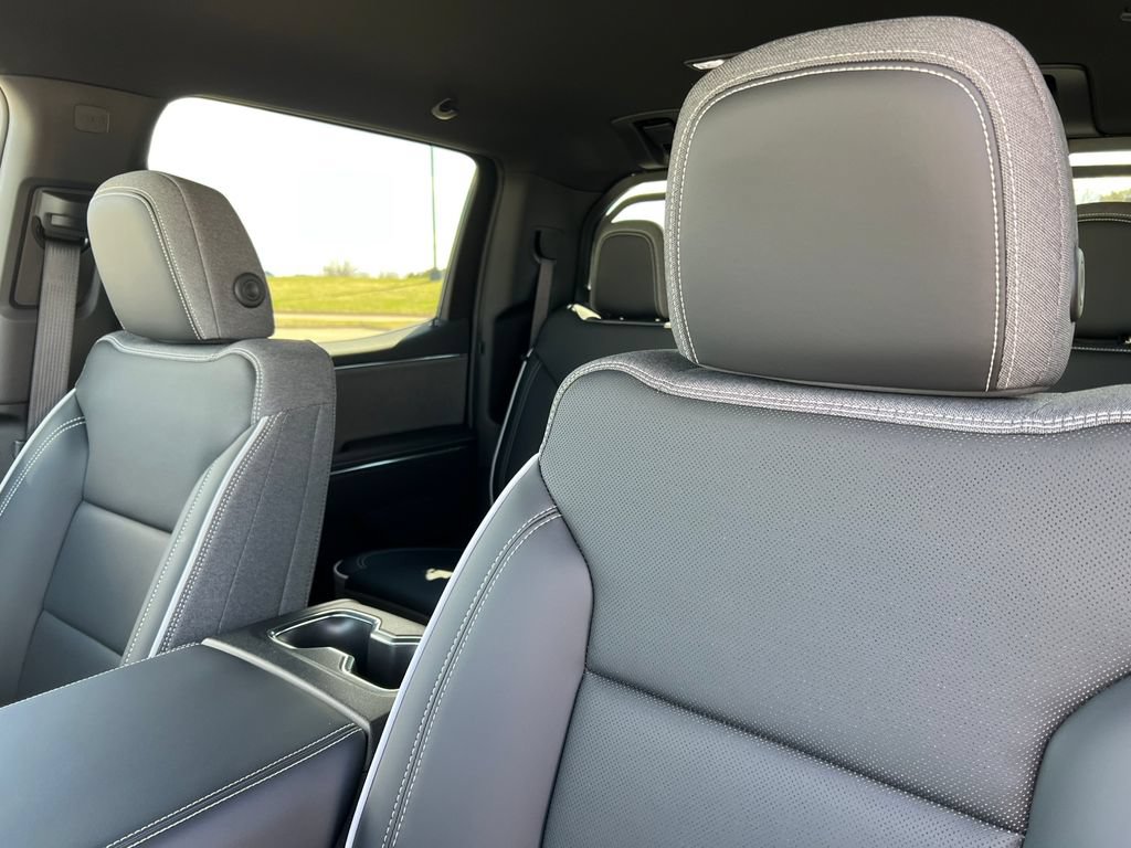 New 2026 GMC Sierra EV Elevation w/ Premium Package AWD/4WD image 15