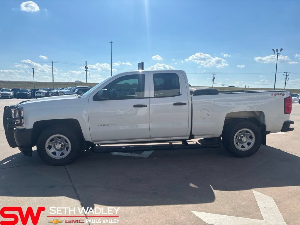 Used 2018 Chevrolet Silverado 1500 W/T w/ Trailering Package AWD/4WD image 4