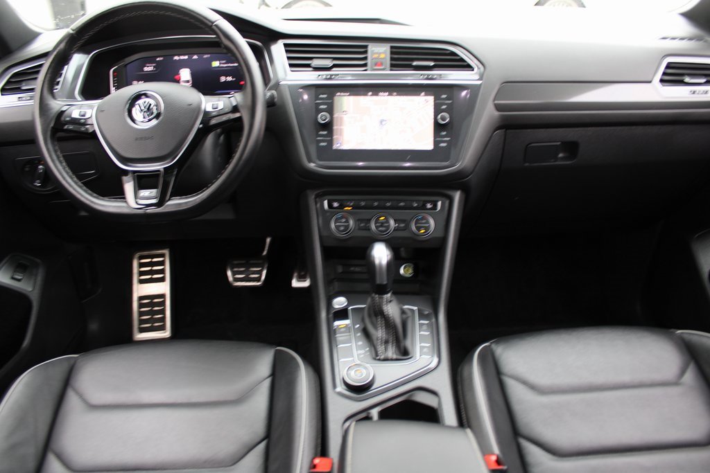 Certified 2021 Volkswagen Tiguan SEL Premium R-Line image 22