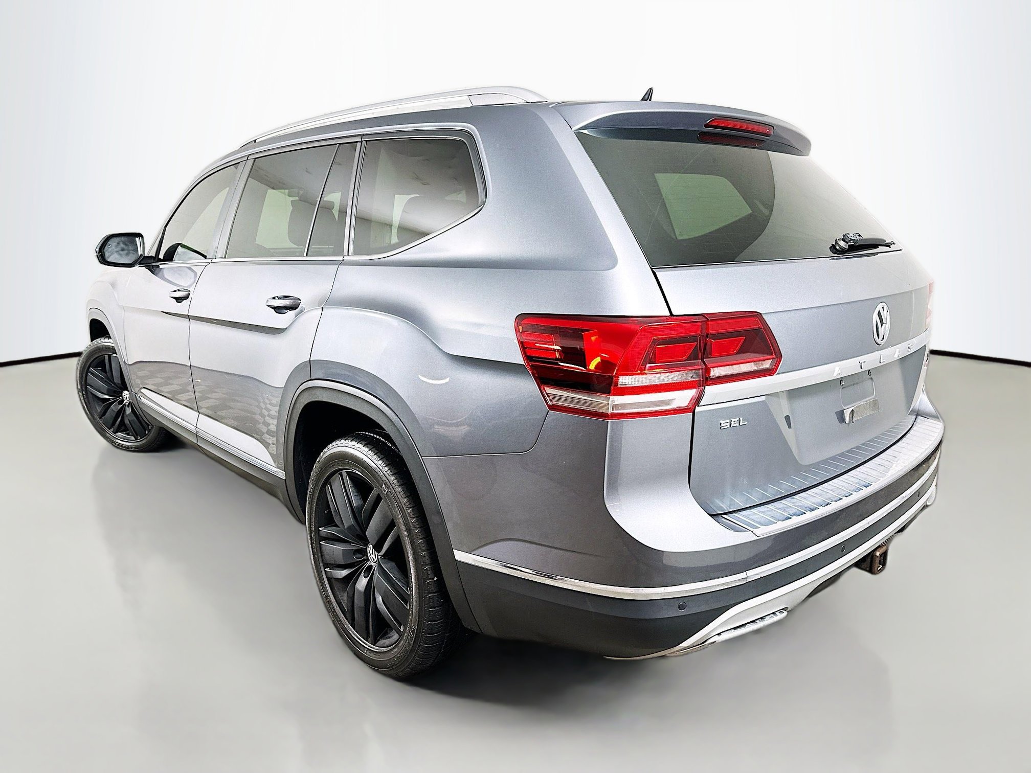 Used 2018 Volkswagen Atlas SEL image 5