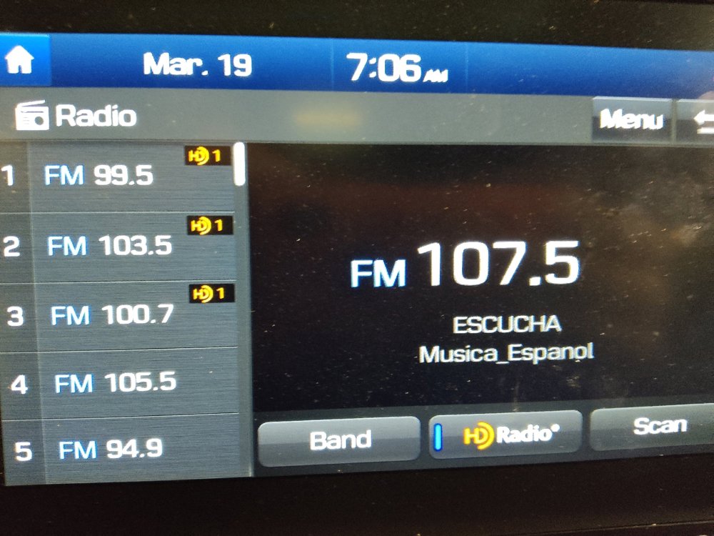 Used 2020 Hyundai Santa Fe Limited image 25