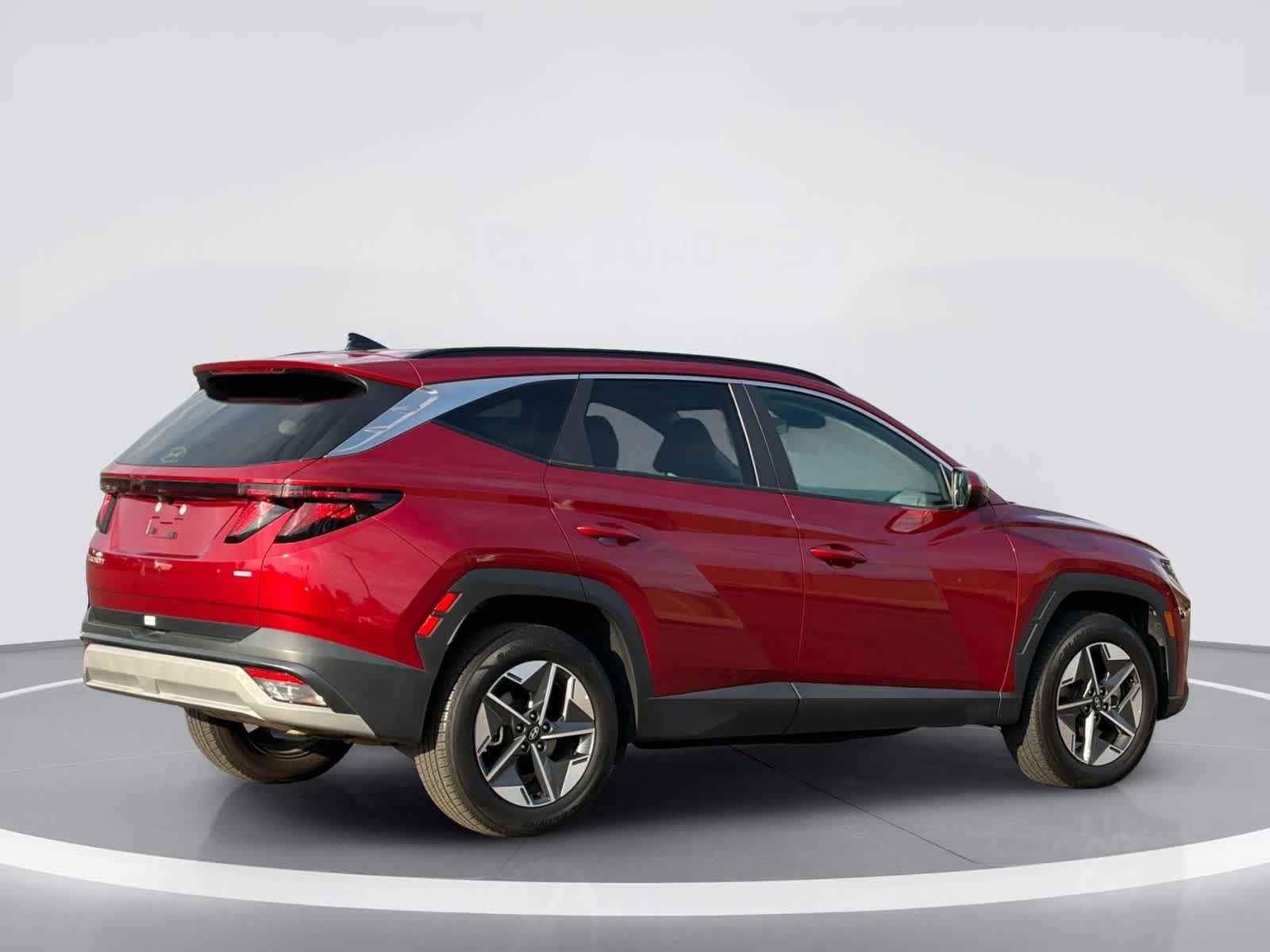 Used 2025 Hyundai Tucson SEL AWD/4WD image 4