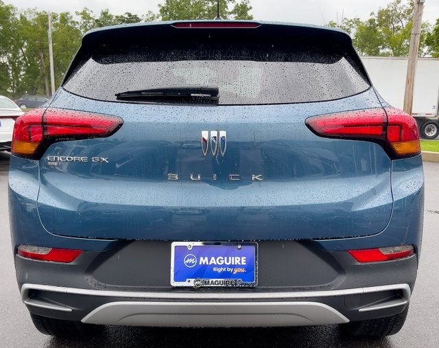 Used 2024 Buick Encore GX Preferred w/ Comfort Package AWD/4WD image 7