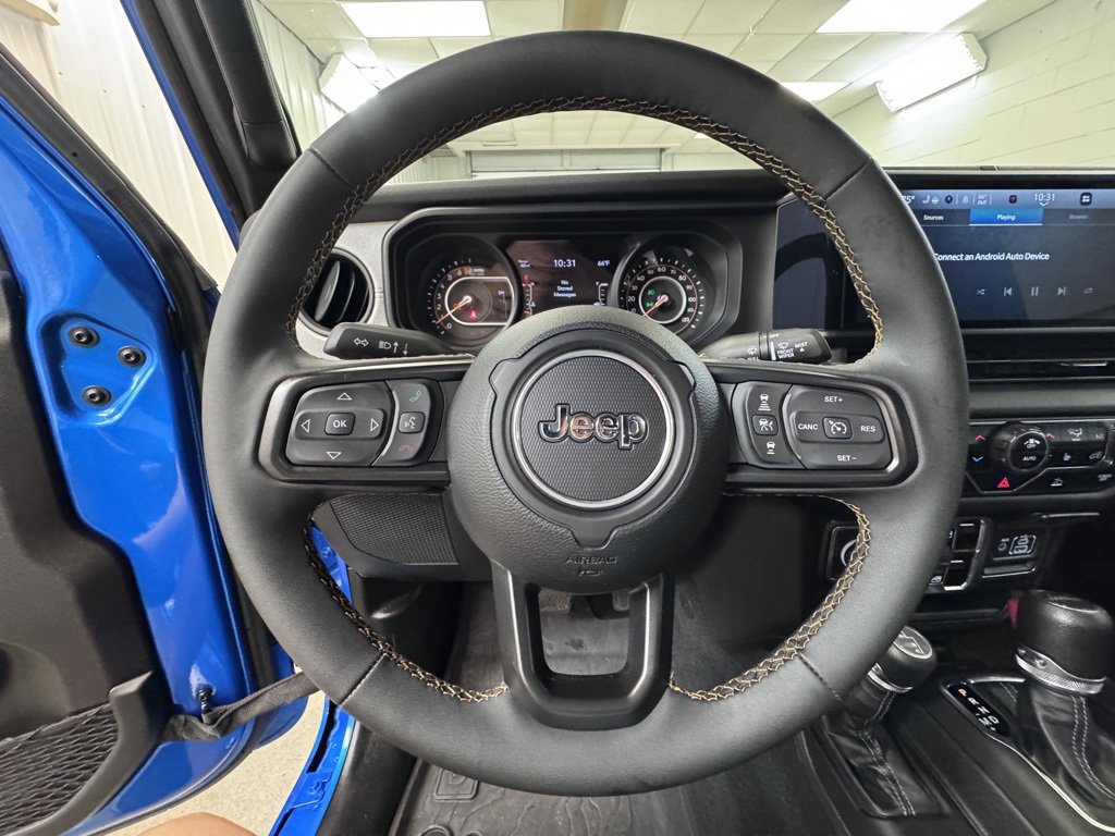 Used 2024 Jeep Gladiator Sport image 29
