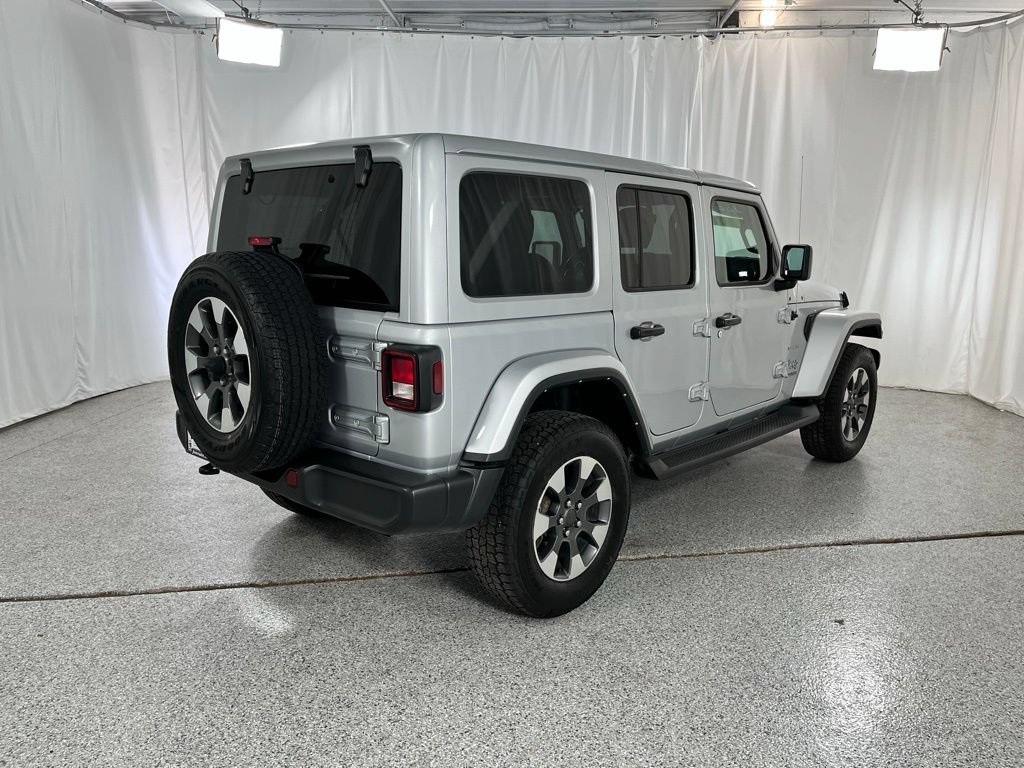 Used 2022 Jeep Wrangler Unlimited Sahara w/ Cold Weather Group AWD/4WD image 5