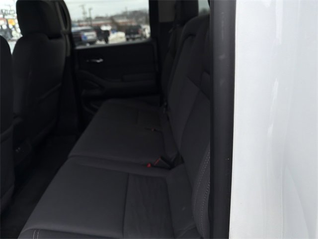 Used 2022 Nissan Frontier SV w/ Technology Package image 10