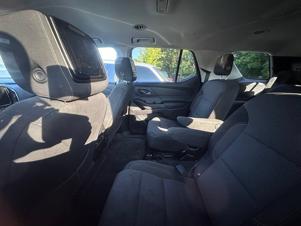 Used 2018 Chevrolet Traverse LT FWD image 9