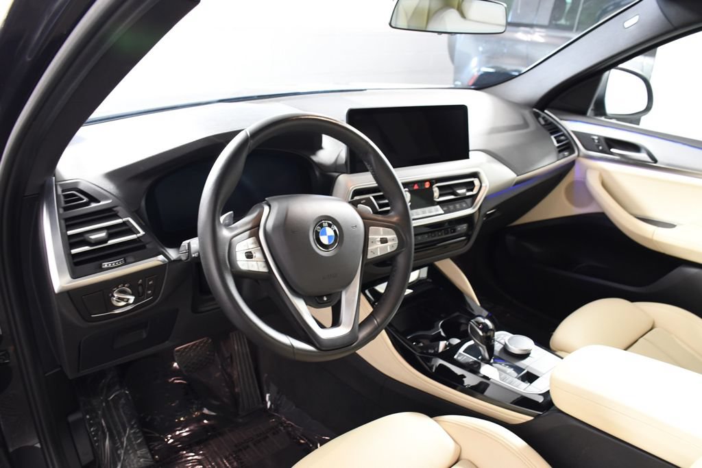 Used 2023 BMW X4 xDrive30i AWD/4WD image 12