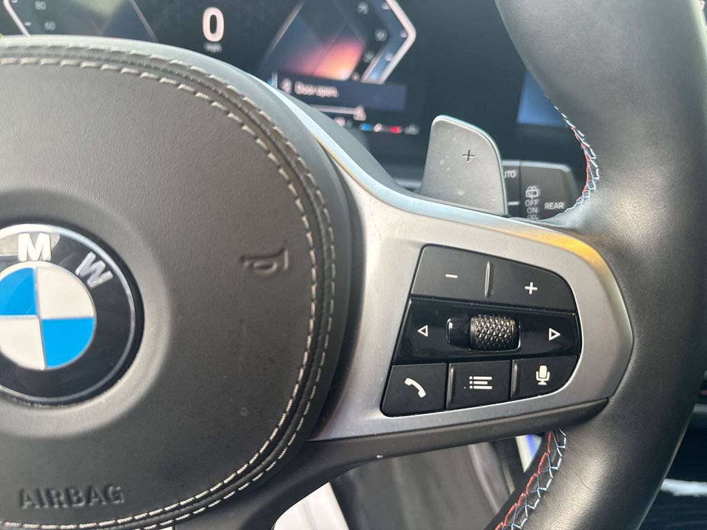 Used 2023 BMW X7 M60i image 18