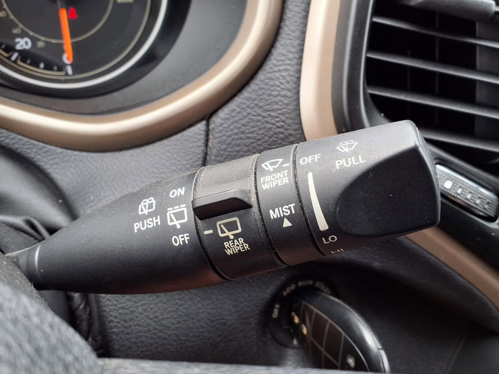 Used 2017 Jeep Cherokee Sport AWD/4WD image 21