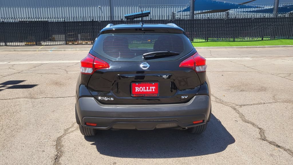 Used 2019 Nissan Kicks SV FWD image 8