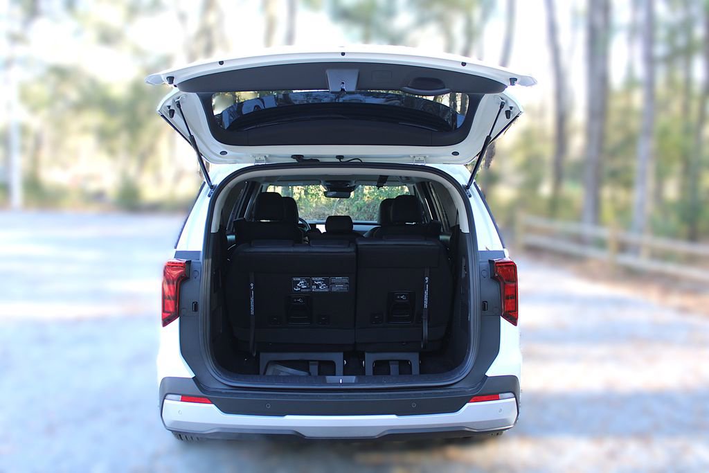 New 2026 Kia Carnival FWD image 13