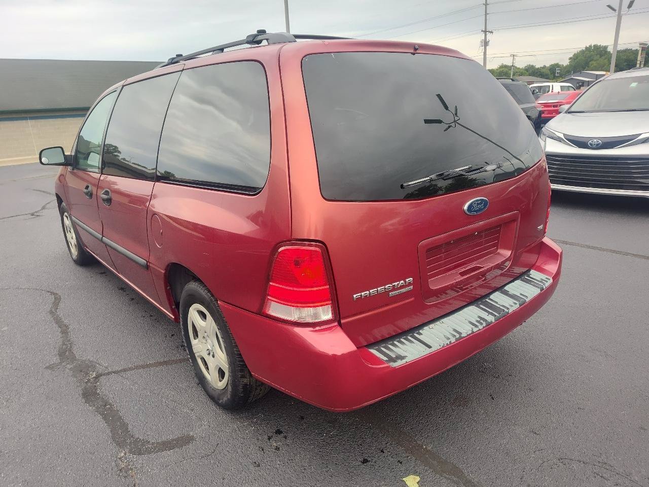 Used 2005 Ford Freestar SE FWD image 5