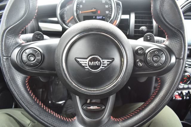Used 2019 MINI Cooper S w/ Signature Upholstery Package image 21