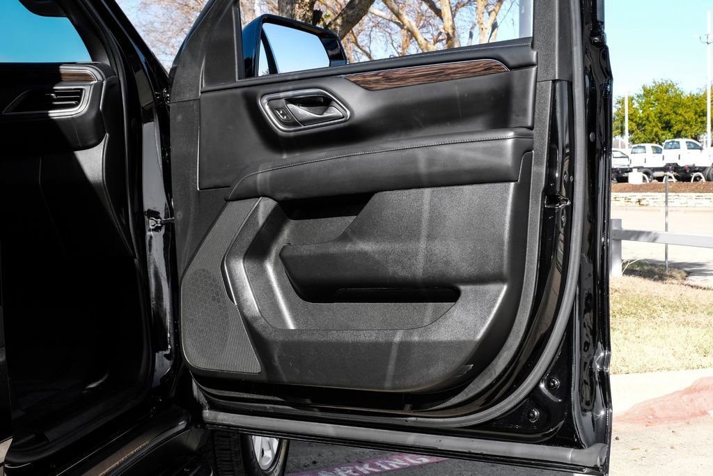 Used 2023 Chevrolet Suburban LS image 45