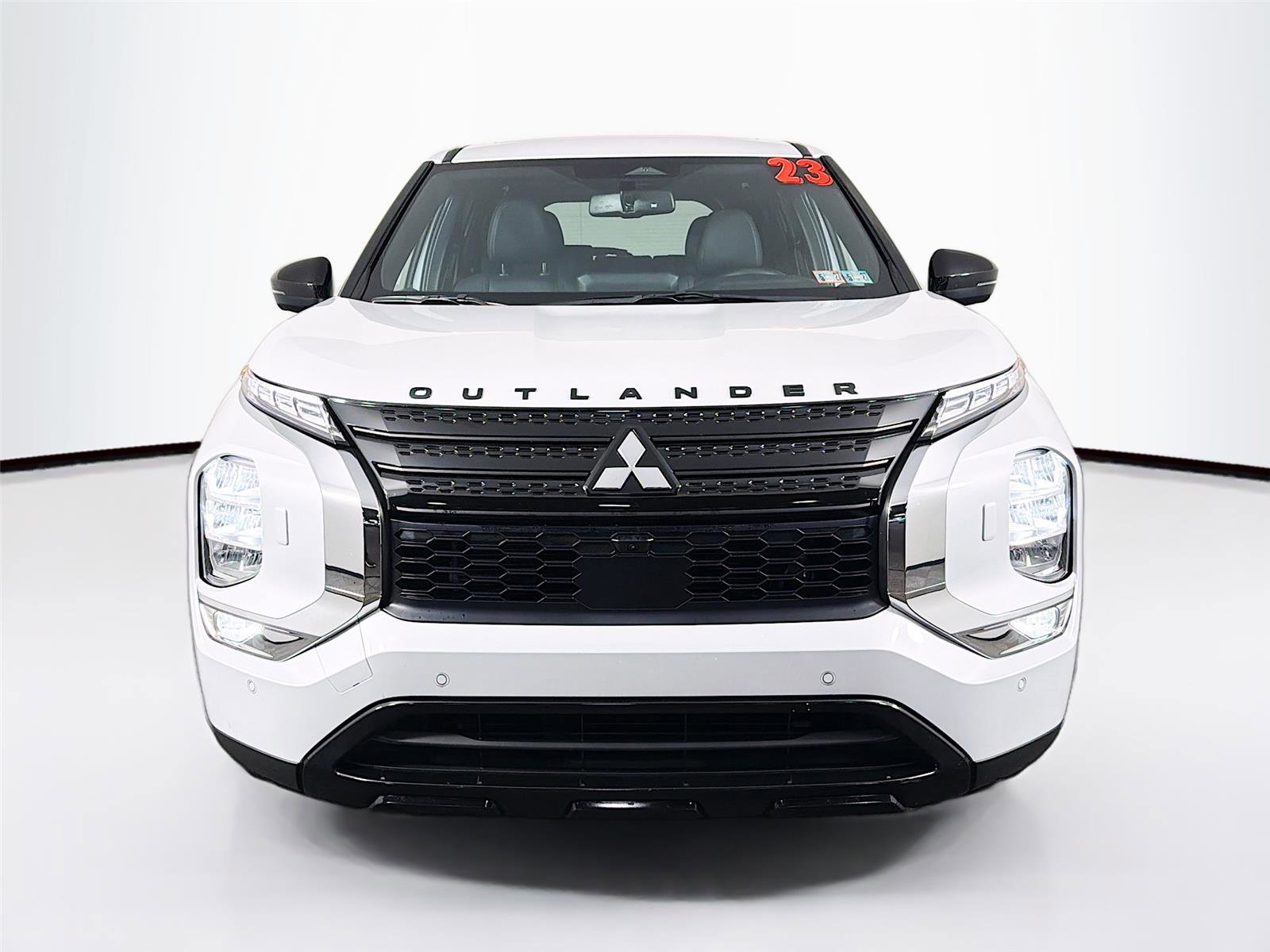 Used 2023 Mitsubishi Outlander SEL Black Edition AWD/4WD image 2