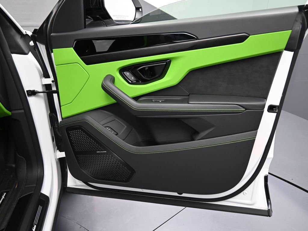 Used 2024 Lamborghini Urus S image 30