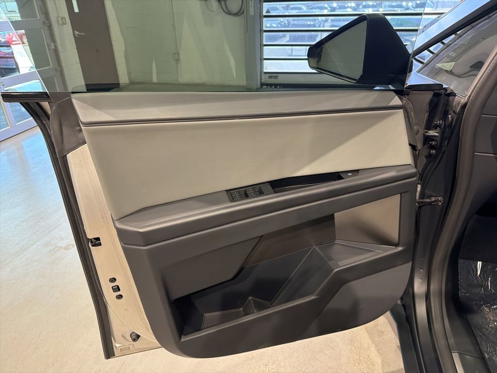 Used 2024 Tesla Cybertruck AWD Crew Cab image 14