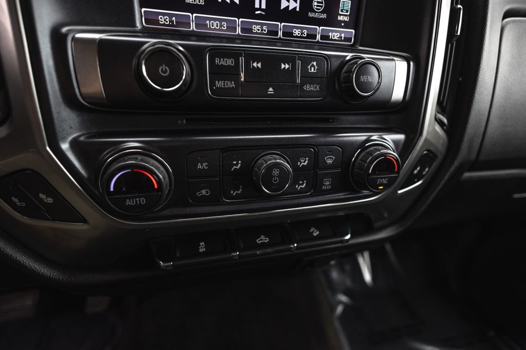 Used 2018 Chevrolet Silverado 1500 LT w/ All Star Edition AWD/4WD image 20