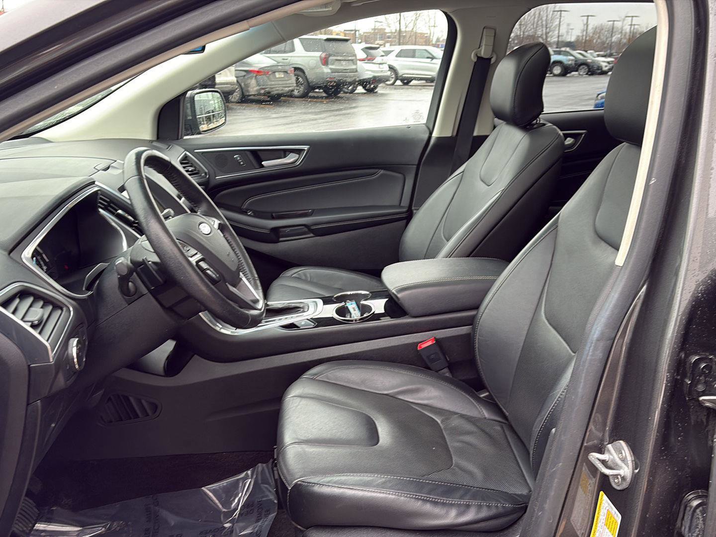 Used 2016 Ford Edge Titanium w/ Equipment Group 301A image 14