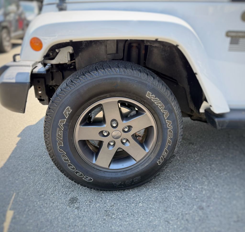 Used 2016 Jeep Wrangler Sport AWD/4WD image 18