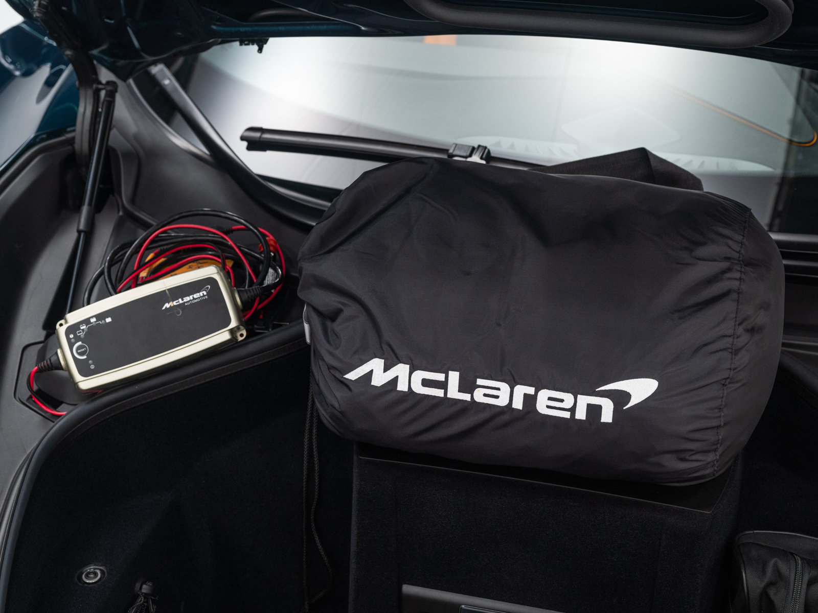 Used 2024 McLaren 750S Spider RWD image 50