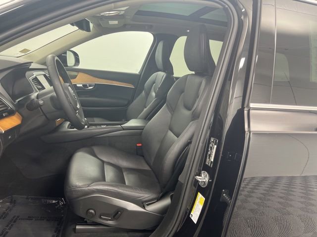 Used 2023 Volvo XC90 B6 Plus AWD/4WD image 20