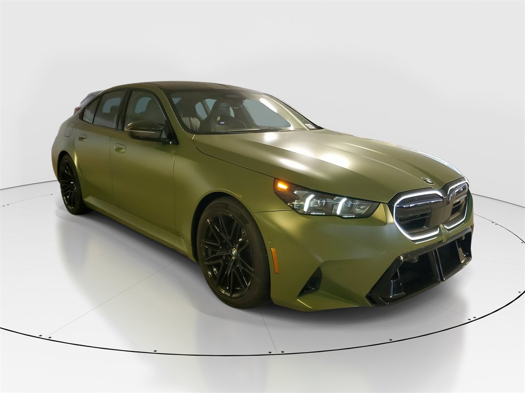 New 2026 BMW M5 w/ Carbon Package image 2