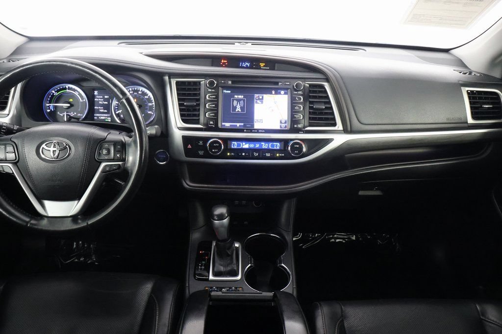 Used 2017 Toyota Highlander Limited w/ Carpet Mat Package AWD/4WD image 8