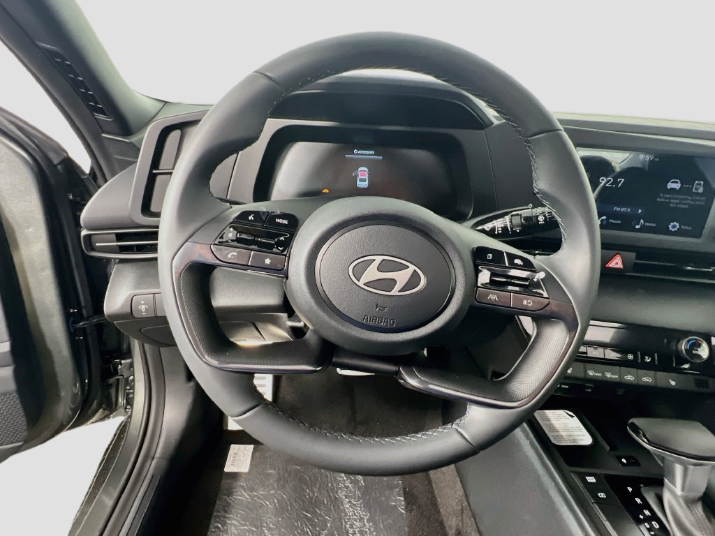 New 2026 Hyundai Elantra SEL Sport FWD image 10