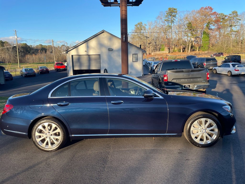 Used 2017 Mercedes-Benz E 300 image 7