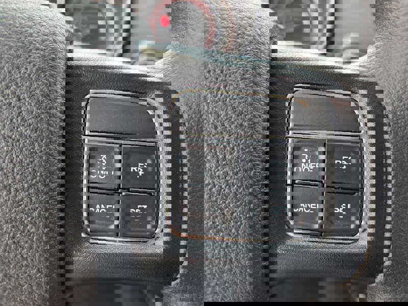 Used 2020 Dodge Journey SE image 21