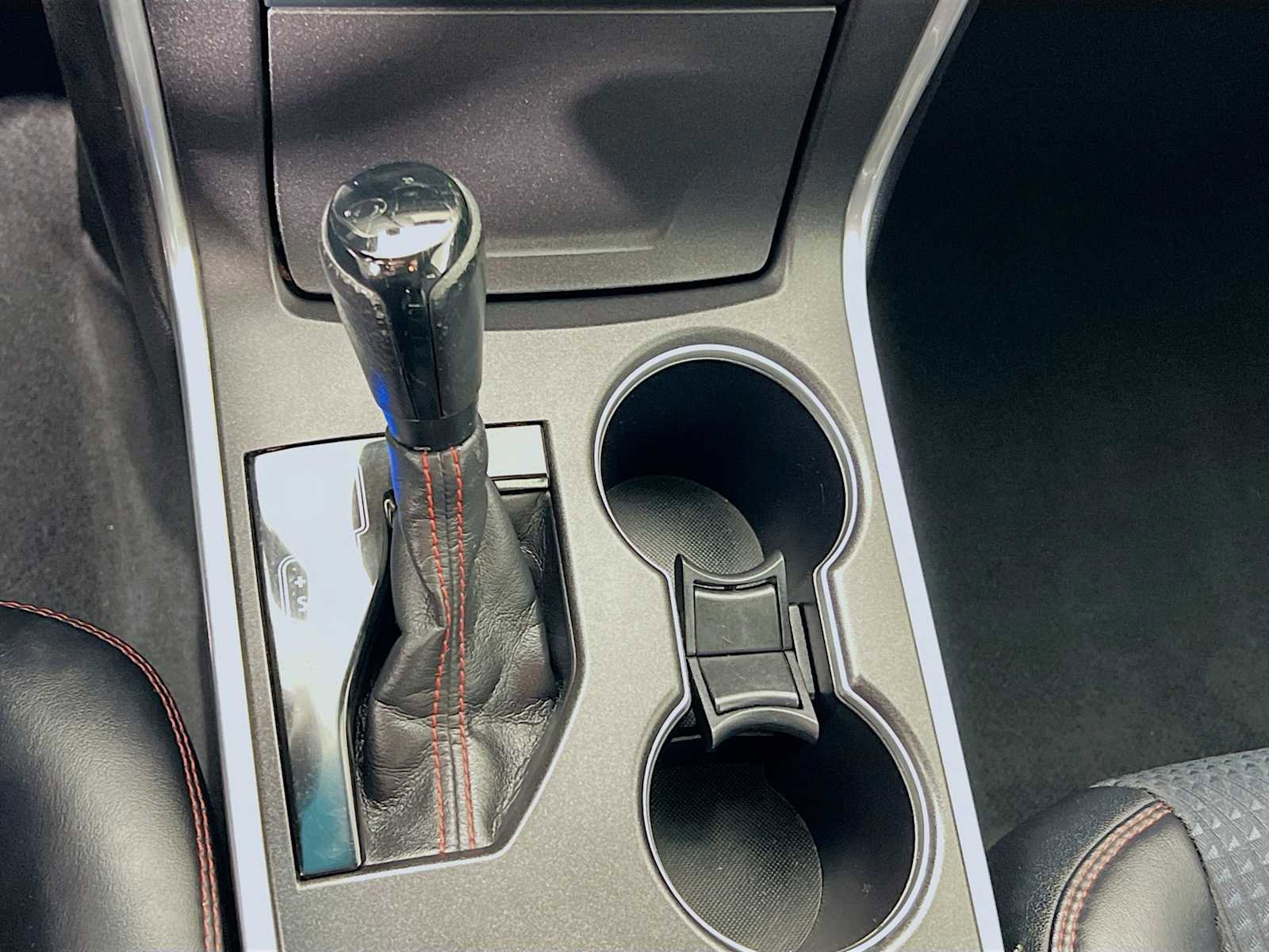 Used 2015 Toyota Camry SE image 16