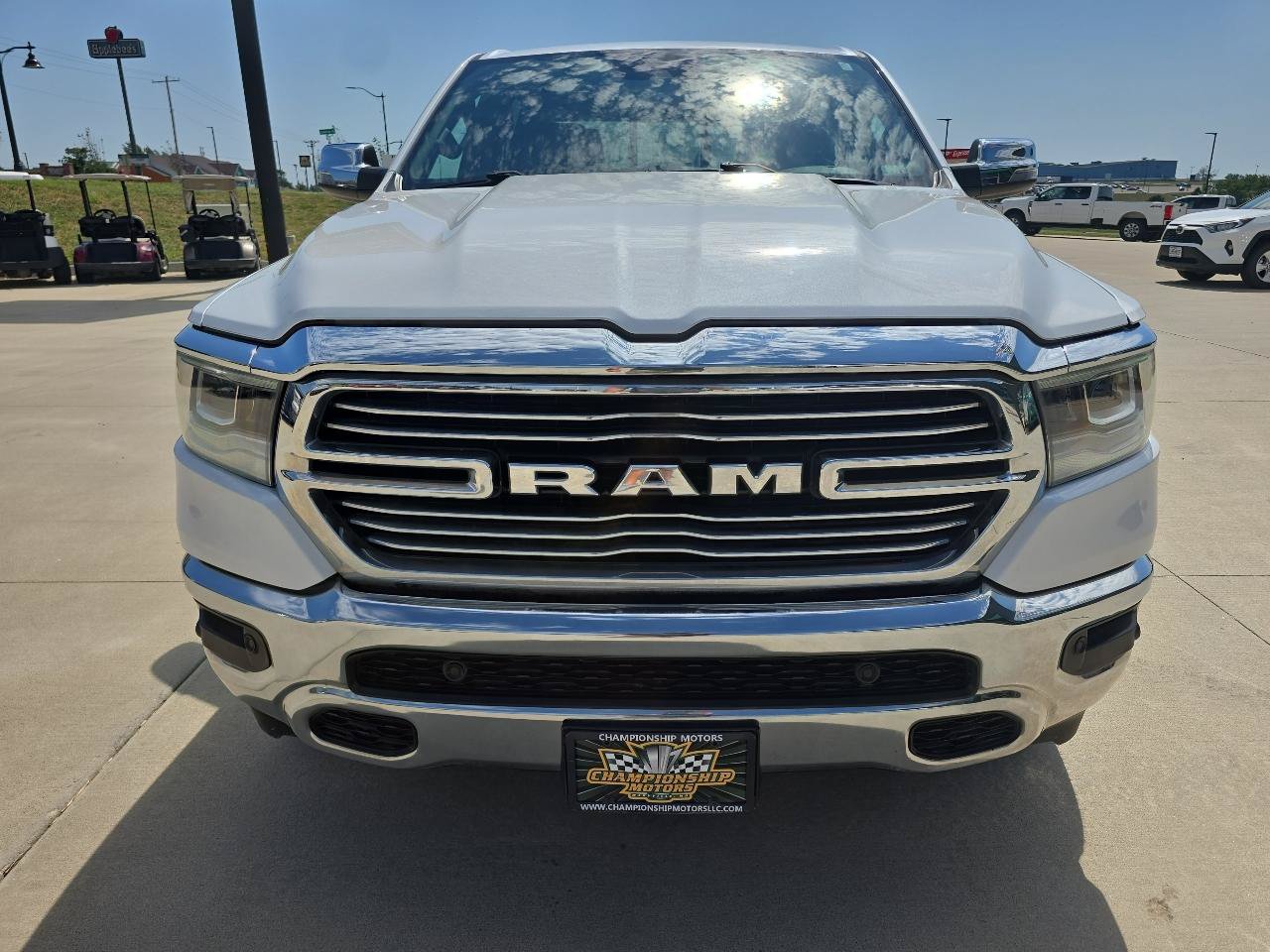 Used 2023 RAM 1500 Laramie AWD/4WD image 9