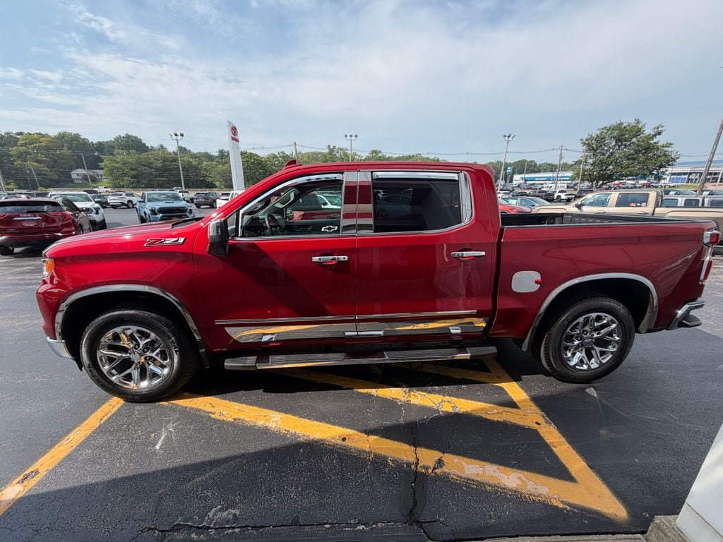 Used 2024 Chevrolet Silverado 1500 LTZ w/ LTZ Premium Package AWD/4WD image 8