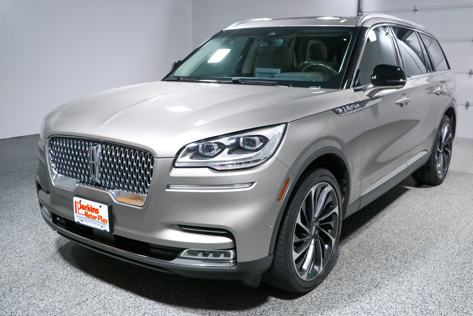 Used 2023 Lincoln Aviator Reserve w/ Equipment Group 201A AWD/4WD image 35