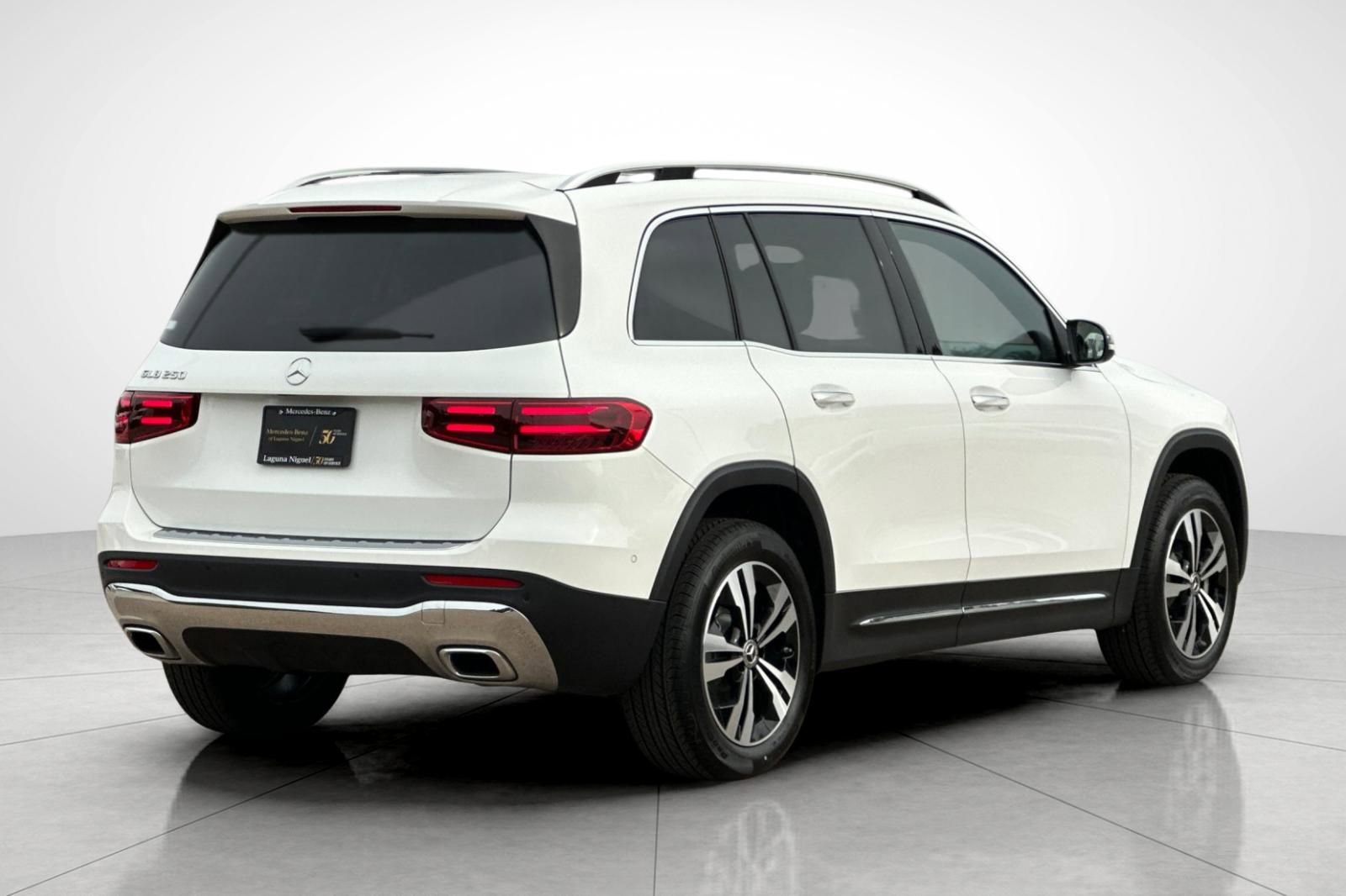 New 2026 Mercedes-Benz GLB 250 image 11