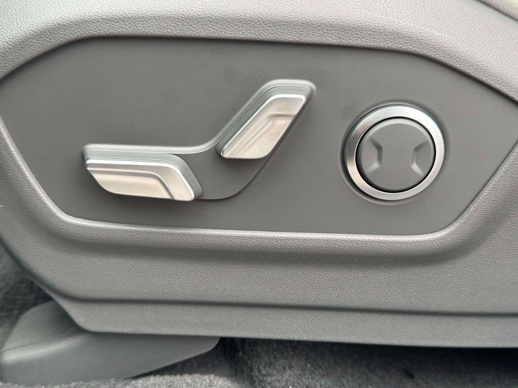New 2026 Hyundai Santa Fe SEL AWD/4WD image 17