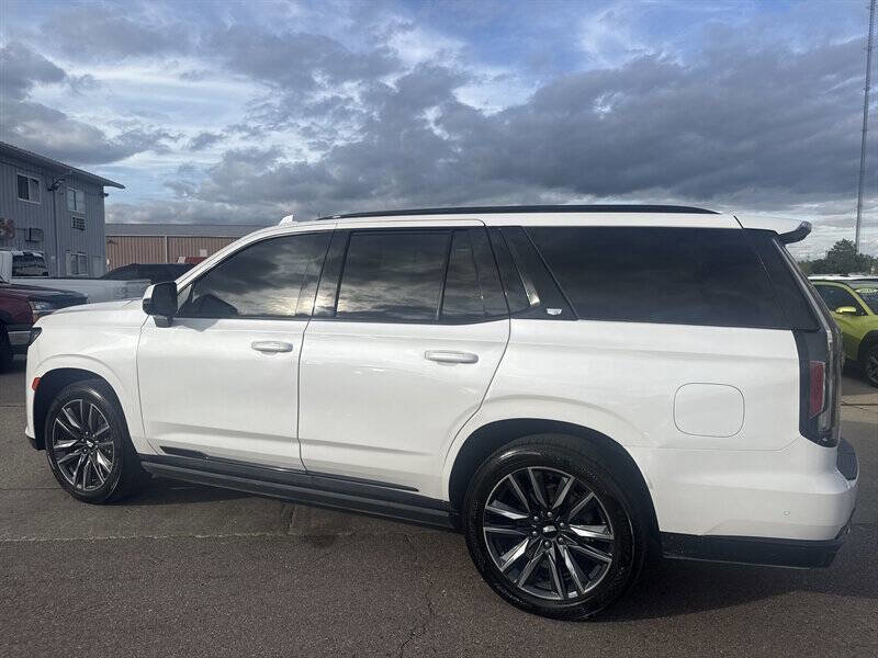 Used 2021 Cadillac Escalade Sport Platinum image 4