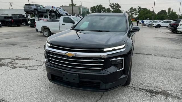 Used 2025 Chevrolet Traverse LT w/ Driver Confidence Package FWD image 5