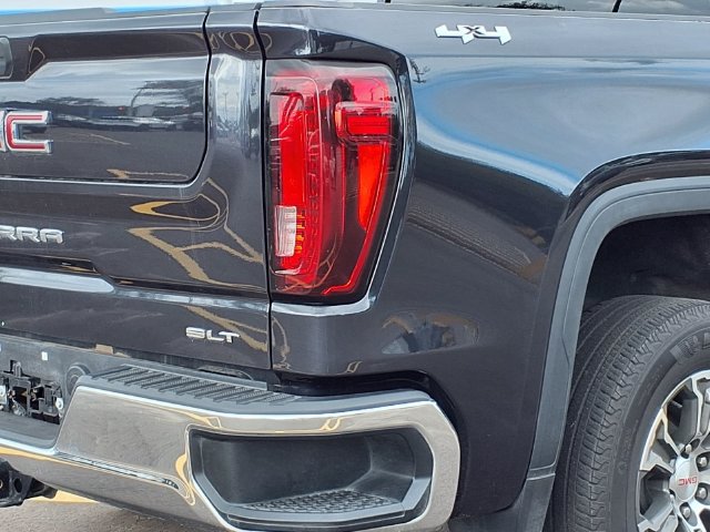 Used 2025 GMC Sierra 1500 SLT AWD/4WD image 26